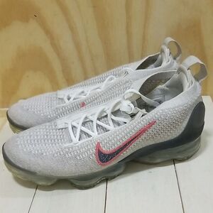 Nike Air Vapormax 2021 Flyknit White Thunder Blue Red  Wmn’s 9 , Men’s 7 1/2